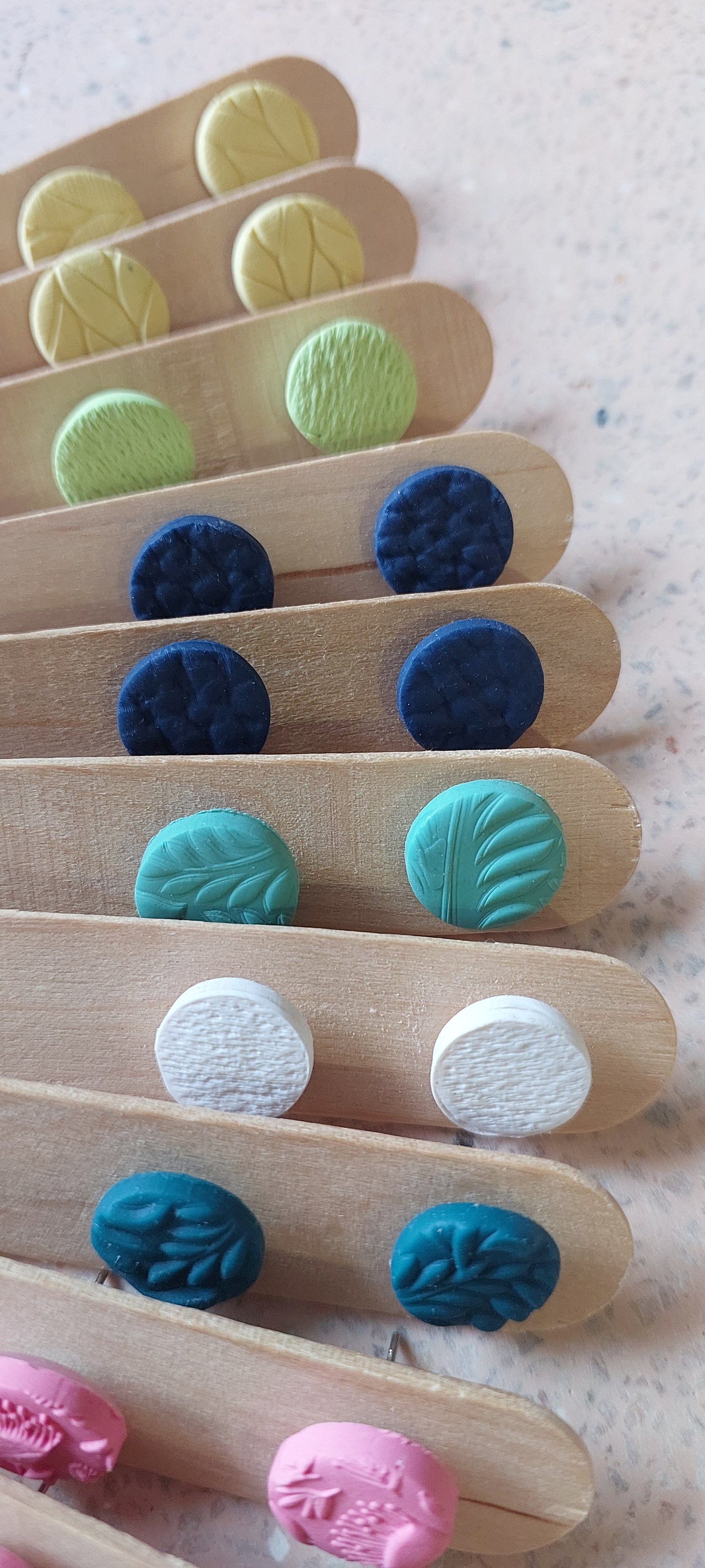 Studs, multi colour, multi texture