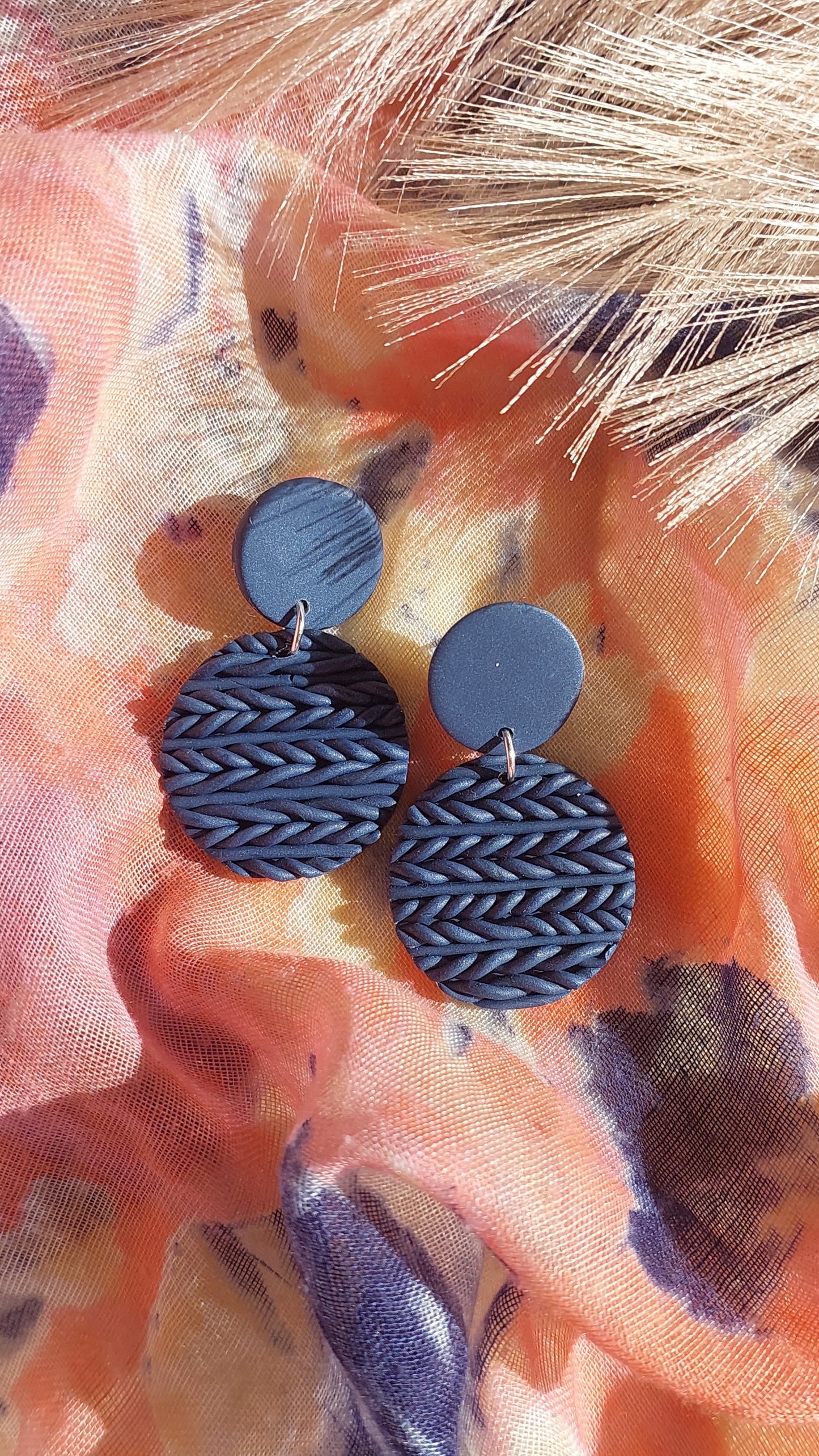 Knit texture stud dangles